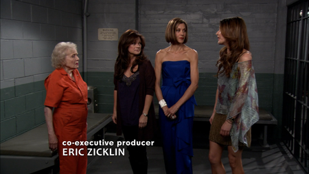 hotincleveland_S02E01_011.png