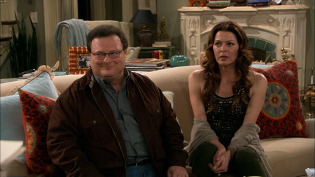 hotincleveland_S02E02_036.png