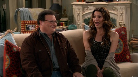 hotincleveland_S02E02_037.png