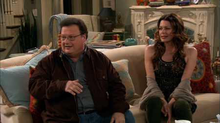 hotincleveland_S02E02_046.png